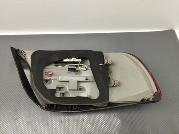 BMW E93 LCI PRAVÁ SVĚTLO ZADNÍ 7252092