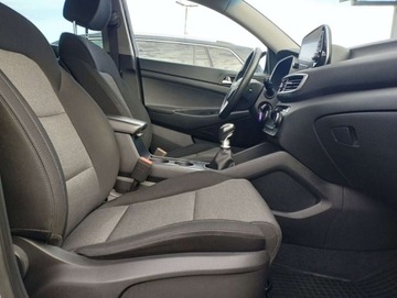 Hyundai Tucson III SUV Facelifting 1.6 GDi 132KM 2019 Hyundai Tucson Hyundai Tucson1.6 GDI 132KMKamera cofaniaSalon PolskaCzujni, zdjęcie 22