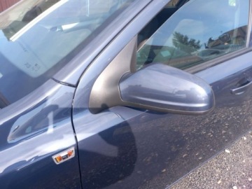 Opel Astra J Hatchback 5d 1.6 Twinport ECOTEC 115KM 2009 Opel Astra OPEL ASTRA H 1600 benzyna super stan 1.6 Benzyna 115KM, zdjęcie 35