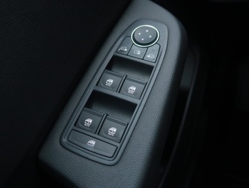 Renault Clio V Hatchback 5d Facelifting 1.0 TCe 90KM 2024 Renault Clio 1.0 TCe, Salon Polska, 1. Właściciel, zdjęcie 16