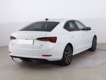 Skoda Octavia IV 2021 Skoda Octavia 1.4 TSI iV, Salon Polska, zdjęcie 4