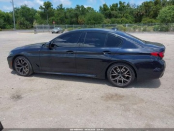 BMW Seria 5 G30-G31 2022 BMW Seria 5 530I 2022 2.0 Benzyna 248KM, zdjęcie 1