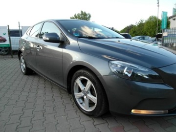 Volvo V40 II Cross Country D2 115KM 2013 Volvo V40 Kamera Klimatronik City Safety 1.6 Diesel 115KM, zdjęcie 14