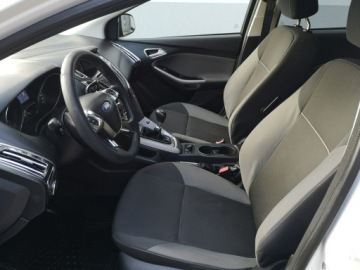 Ford Focus III Kombi 1.0 EcoBoost 125KM 2012 Ford Focus 1.0 12V 125KM Klimatyzacja Nawi Parktro, zdjęcie 16