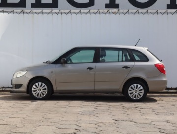 Skoda Fabia II Kombi Facelifting 1.2 TSI 85KM 2014 Skoda Fabia 1.2 TSI, Salon Polska, 1. Właściciel, zdjęcie 2