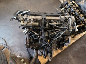 MOTOR KOMPLETNÍ 841G000 2.4 JTD LANCIA THESIS