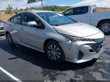 Toyota Prius IV 2021 Toyota Prius 2021 TOYOTA PRIUS PRIME LE 1.8 Hybryda Plug-in 95KM, zdjęcie 2