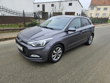 Hyundai i20 I Hatchback 5d Facelifting 1.4 CVVT 100KM 2015 Hyundai i20 Opłacony Zadbany Serwisowany Bogaty