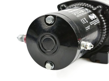 WYCIĄGARKA WCIĄGARKA AKUMULATOROWA do AUTA Quada PŁUGA 12V 4500LBS + PILOT