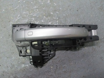 AUDI A4 B8 A5 8T KLIKA DVEŘE PRAVÝ PŘEDNÍ LX7W
