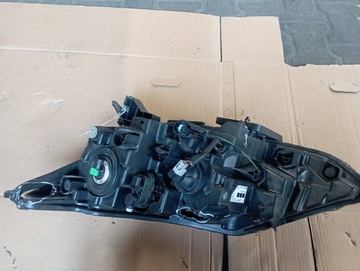 NISSAN QASHQAI II 2 J11 LAMPA PRAWA PRZÓD PRZEDNIA EUROPA