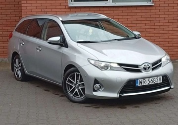 Toyota Auris II 2013 Toyota Auris Toyota Auris 2.0 Diesel 121KM