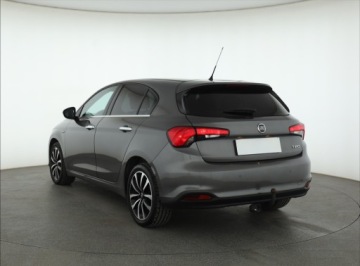 Fiat Tipo II Hatchback 1.6 MultiJet 120KM 2016 Fiat Tipo 1.6 MultiJet, Salon Polska, Klima, zdjęcie 3