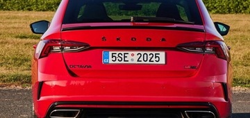 Emblemat napis długi SKODA czarny poł JAKOŚĆ OEM*