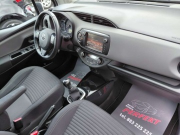 Toyota Yaris III Hatchback 5d Facelifting 1.33 Dual VVT-i 99KM 2016 Toyota Yaris Kamera Klimatronik Hands Free Alu 1.3 Benzyna 99KM, zdjęcie 12