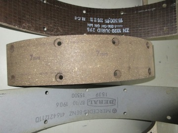 OKŁADZINY SZCZĘK HAMULCOWYCH MERCEDES BENZ UNIMOG 4164212110