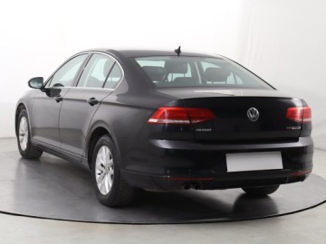 Volkswagen Passat B8 Limousine 1.8 TSI BlueMotion Technology 180KM 2017 VW Passat 1.8 TSI, Salon Polska, 1. Właściciel, zdjęcie 3