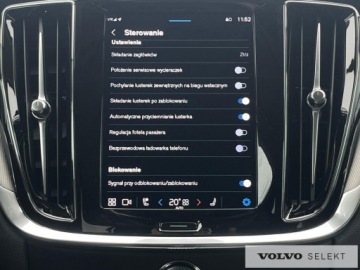 Volvo V60 II  Cross Country Facelifting 2.0 B4 197KM 2023 Volvo V60 Cross Country FV23% Plus B4D AWD LED Tem, zdjęcie 18