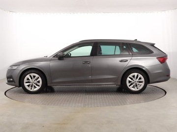 Skoda Octavia IV Kombi 2.0 TDI 150KM 2022 Skoda Octavia 2.0 TDI, Salon Polska, zdjęcie 2
