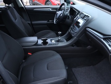 Ford Mondeo V Kombi 2.0 TDCi 150KM 2019 Ford Mondeo 2.0 EcoBlue, Navi, Klima, Klimatronic, zdjęcie 8