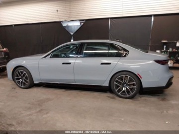 BMW 2023 BMW Seria 7 2023r, 760I, XDrive, 4.4L 4.4 Benzyna 536KM, zdjęcie 4