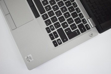 Dell Latitude 5411 Intel TOUCH i7-10850H | 16 ГБ | Твердотельный накопитель 256 ГБ | ВЫИГРАТЬ 11 | Full HD |