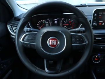 Fiat Tipo II Sedan 1.4 T-Jet LPG 120KM 2018 Fiat Tipo 1.4 T-Jet, Salon Polska, Klima, zdjęcie 16
