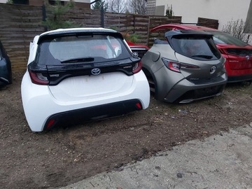 Toyota Yaris IV Klema plusowa bezpiecznik