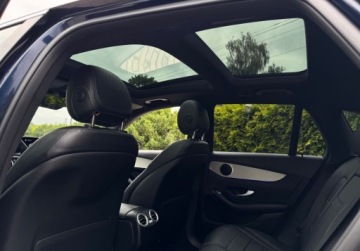 Mercedes GLC C253 SUV Facelifting 2.0 200d 163KM 2020 Mercedes-Benz GLC MULTIBEAM Alu18 Kamera VIRTUAL Cockpit Navi AMBIENTE Pan, zdjęcie 24