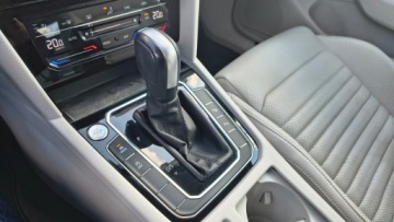 Volkswagen Passat B8 Variant Facelifting 2.0 TSI 190KM 2022 Volkswagen Passat 2.0TSI 190KM ACC SalonPL Kamera, zdjęcie 34