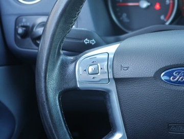 Ford Mondeo IV Hatchback 2.0 Duratorq TDCi DPF 140KM 2007 Ford Mondeo 2.0 TDCi, Salon Polska, Serwis ASO, zdjęcie 17