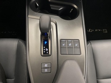 Lexus UX Crossover Facelifting 2.0 300h 199KM 2024 Lexus UX 300h F Sport Design Lexus UX 300h F Sport, zdjęcie 18