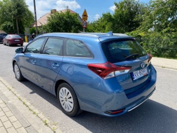 Toyota Auris II Touring Sports Facelifting 1.8 Hybrid 136KM 2016 Toyota Auris HYBRYDA AUTOMAT KLIMATYZACJA NAWIGACJA KAMERA TEMPOMAT GRZANE, zdjęcie 1