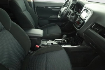 Mitsubishi Outlander III SUV Facelifting 2017 2.0 150KM 2018 Mitsubishi Outlander 2.0, Salon Polska, zdjęcie 6