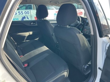 Citroen C4 II Hatchback 5d Facelifting 1.6 BlueHDi 100KM 2016 Citroen C4 Nawigacja GPS Lampy LED Klimatronik Tempomat Serwisowany Gwaran, zdjęcie 7