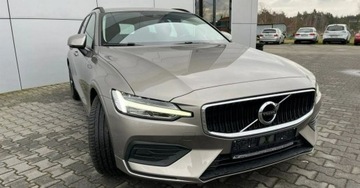 Volvo V60 II  Kombi 2.0 D3 150KM 2020 Volvo V60 Automat Virtualny kokpit Faktura VAT23 2.0 Diesel 150KM, zdjęcie 2