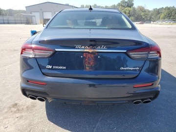 Maserati Quattroporte II 2023 Maserati Quattroporte Modena 2023 3.0l 3.0 Benzyna 424KM, zdjęcie 2