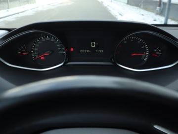 Peugeot 308 II SW Facelifting 1.2 PureTech 130KM 2019 Peugeot 308 1.2 PureTech, Navi, Klima, zdjęcie 10