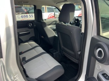 Dodge Nitro 2.8 CRD 177KM 2008 Dodge Nitro SXT 2.8 CRD 4x4 Automat Klimatyzacja Parktronic Tempomat Gwara, zdjęcie 5