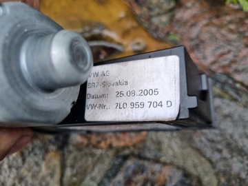 CAYENNE TOUAREG 7L MOTOREK OKNO PRAVÝ ZADNÍ