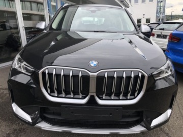 BMW X1 U11 Crossover 1.5 18i 136KM 2026 sDrive18i xLine + Pakiet Premium + Przyciemniane szyby, zdjęcie 1