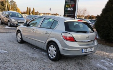 Opel Astra H Hatchback 5d 1.6 Twinport ECOTEC 105KM 2005 Opel Astra Instalacja LPG wazna do 2032 roku 1.6 BenzynaLPG 105KM, zdjęcie 3