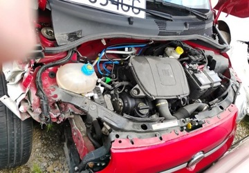 Fiat 500 II Seria 4 1.0 mHEV 70KM 2022 Fiat 500 2022r, Salonowy, HYBRID. Uszkodzony prawy przod i lewy bok. 70KM, zdjęcie 13