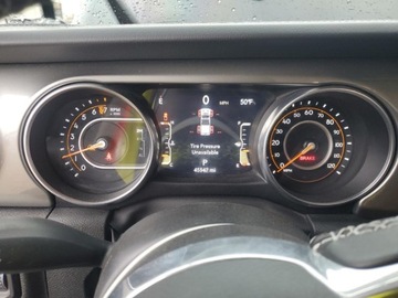 Jeep Gladiator 2022 Jeep Gladiator Overland 2022 3.6l 3.6 Benzyna 285KM, zdjęcie 9