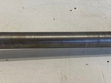 SUZUKI GSX 400E 400 E 82-87 ОСЬ ШПИЛЬКИ КОЛЕСА