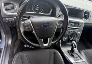 Volvo V60 I Kombi Facelifting 2.0 D4 DRIVE-E 190KM 2018 Volvo V60 salon PL FV VAT 23 bezwypadkowy roczna gwarancja hak, zdjęcie 15