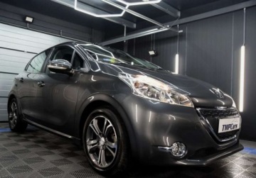 Peugeot 208 I Hatchback 5d 1.4 HDI 68KM 2014 Peugeot 208 1.4 Diesel _ 68 KM - Zarejestrowany _ Serwisowany 1.4 Diesel