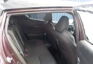 Toyota C-HR I Crossover Facelifting 1.8 Hybrid 122KM 2023 Toyota C-HR Okazja 1.8 Hybryda 122KM, zdjęcie 18