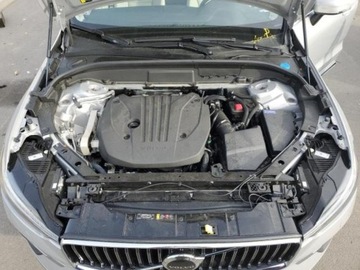 Volvo XC60 II 2023 Volvo XC 60 Plus, 2023r., 4x4, 2.0L, zdjęcie 10