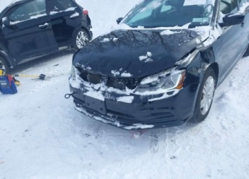 Volkswagen Jetta VI Sedan Facelifting 1.4 TSI 150KM 2017 Volkswagen Jetta 1.4t S, od ubezpieczalni 1.4 Benzyna 150KM, zdjęcie 4